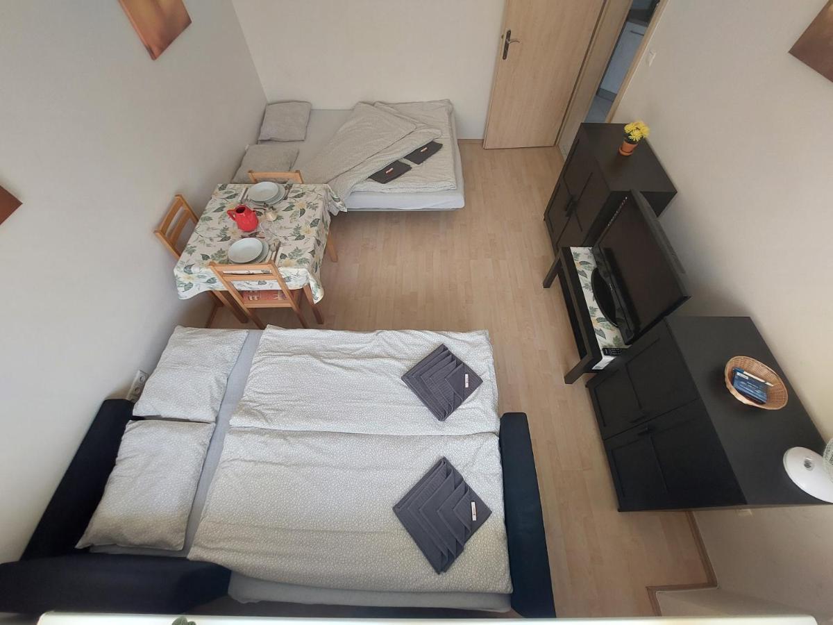Apartman Michaela Братислава Экстерьер фото