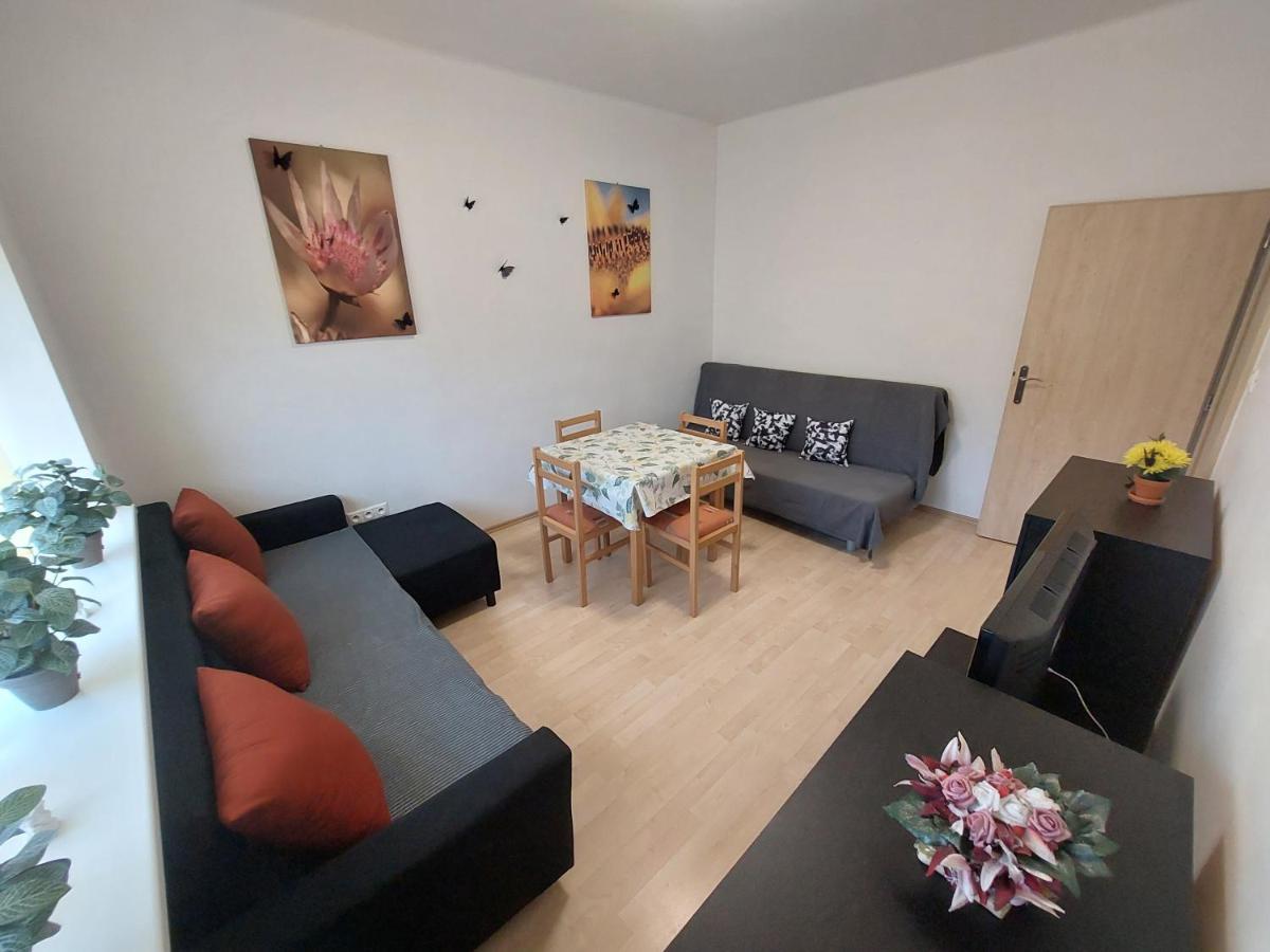 Apartman Michaela Братислава Экстерьер фото